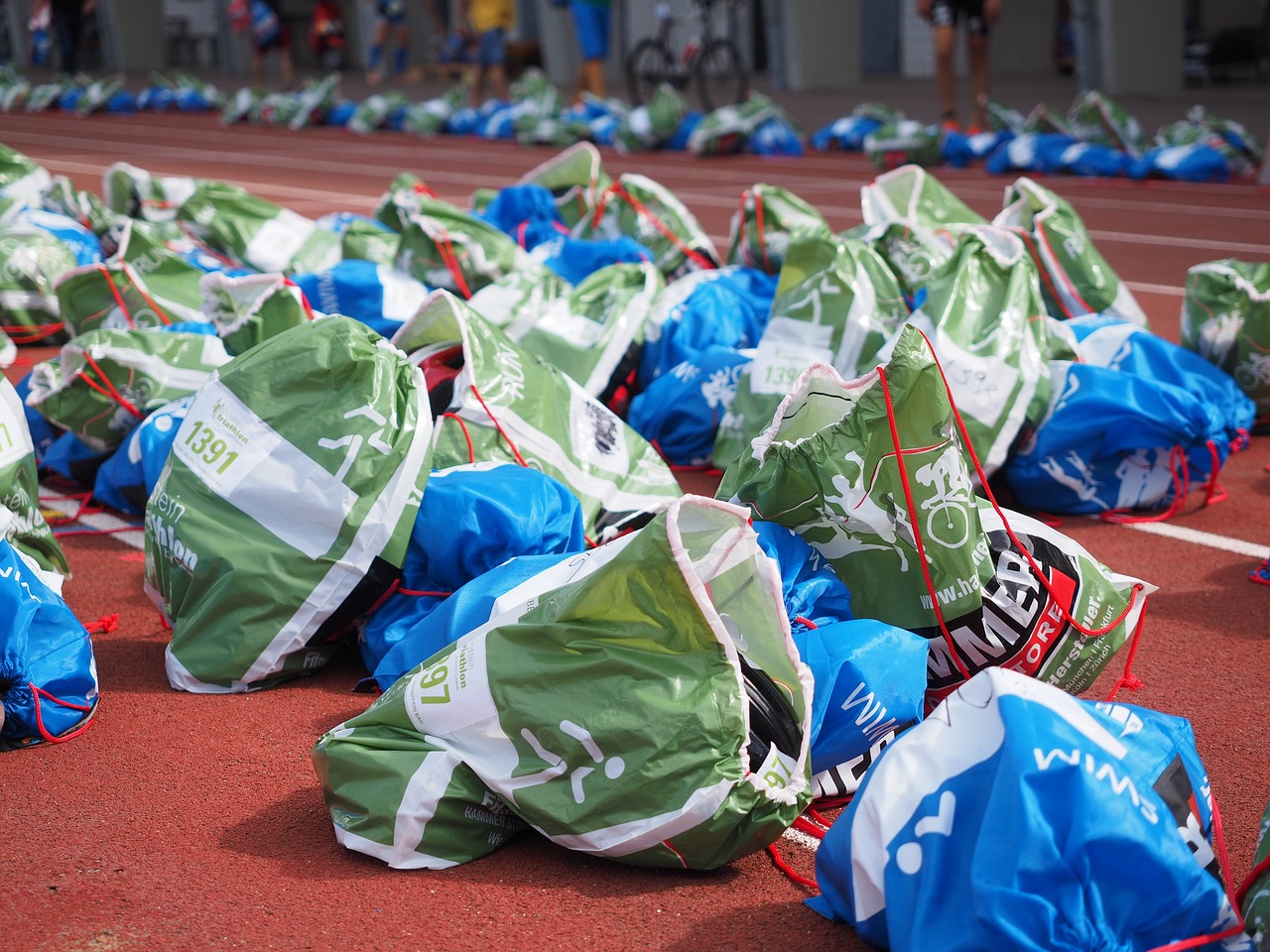 luggage bag, transport bag, bags-2147911.jpg